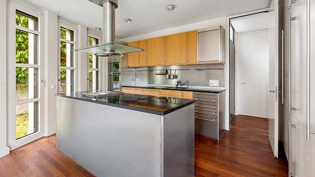 zu verkaufen villa richterswil