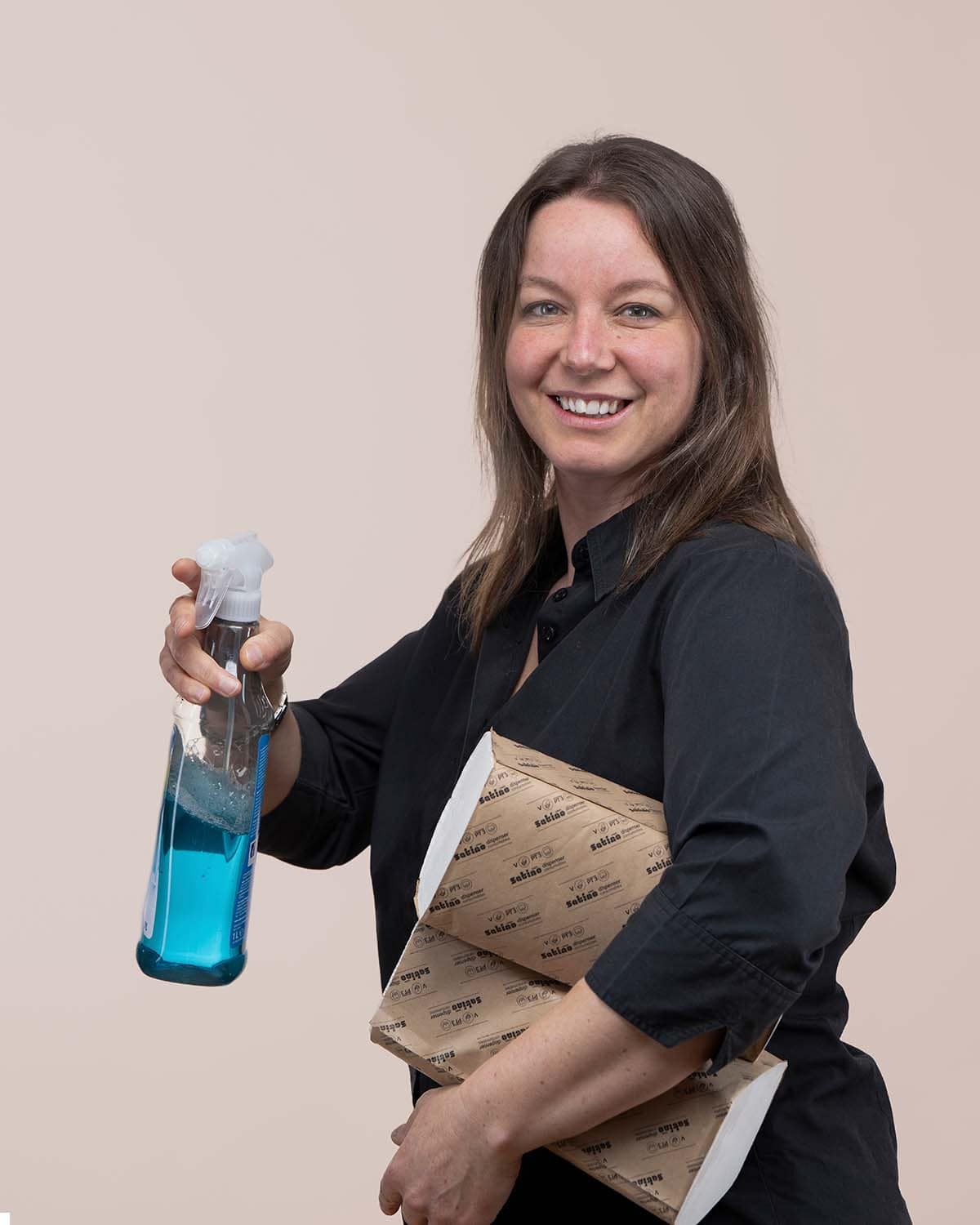 Raphaela Bauert, Putzfee Raphaela Bauert, Putzfee