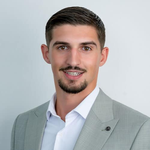 Arian Hoxha Arian Hoxha