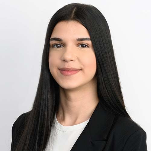 Klarisa Nasufi Klarisa Nasufi